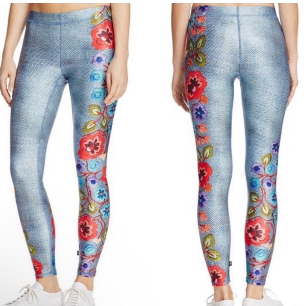 Terez Floral Embroidery Performance Leggings Size Small